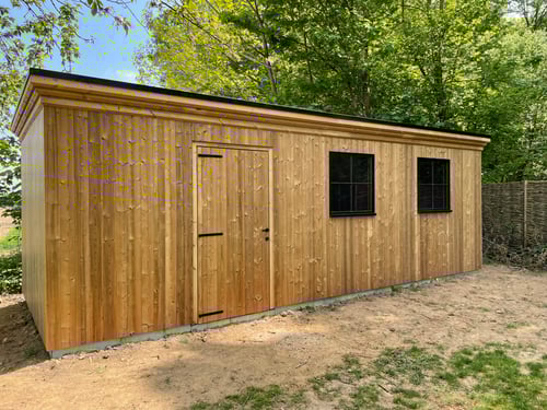 Thermowood houten tuinhuis geplaatst door schrijnwerker Bongaerts D. in Herent