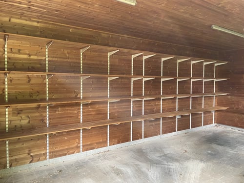 Thermowood houten tuinconstructie geplaatst door schrijnwerker Bongaerts D. in Leuven