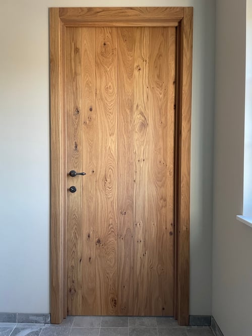 Eiken binnendeur geplaatst door schrijnwerker Bongaerts D. in Aarschot