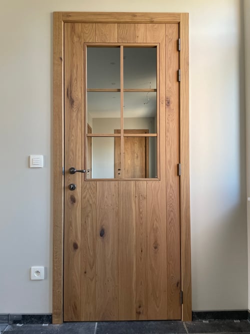 Eiken binnendeuren geplaatst door schrijnwerker Bongaerts D. in Middelkerke
