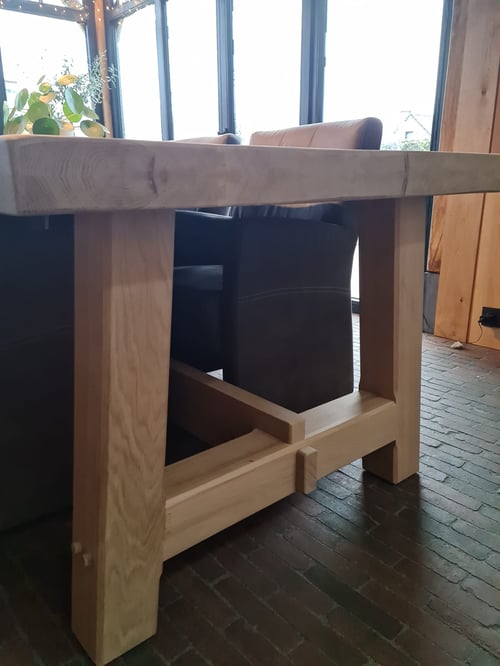 Eiken maatwerkmeubilair gerealiseerd door schrijnwerker Bongaerts D. in Oudsbergen