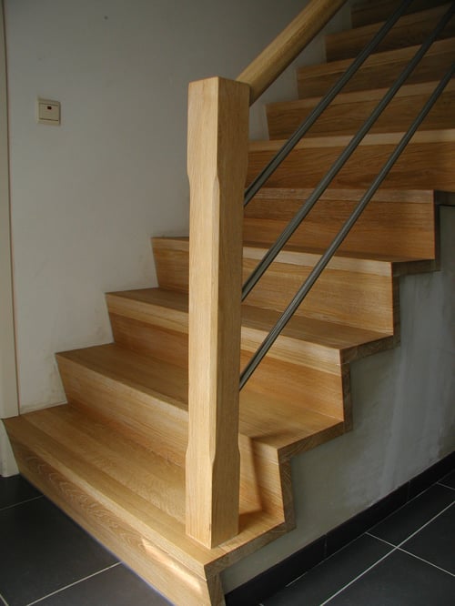 Eiken trapbekleding geplaatst door schrijnwerker Bongaerts D. in Diest