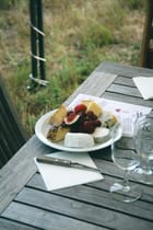 Foto van Voyage Fromage - Kaas & Wijn in de Pluktuin