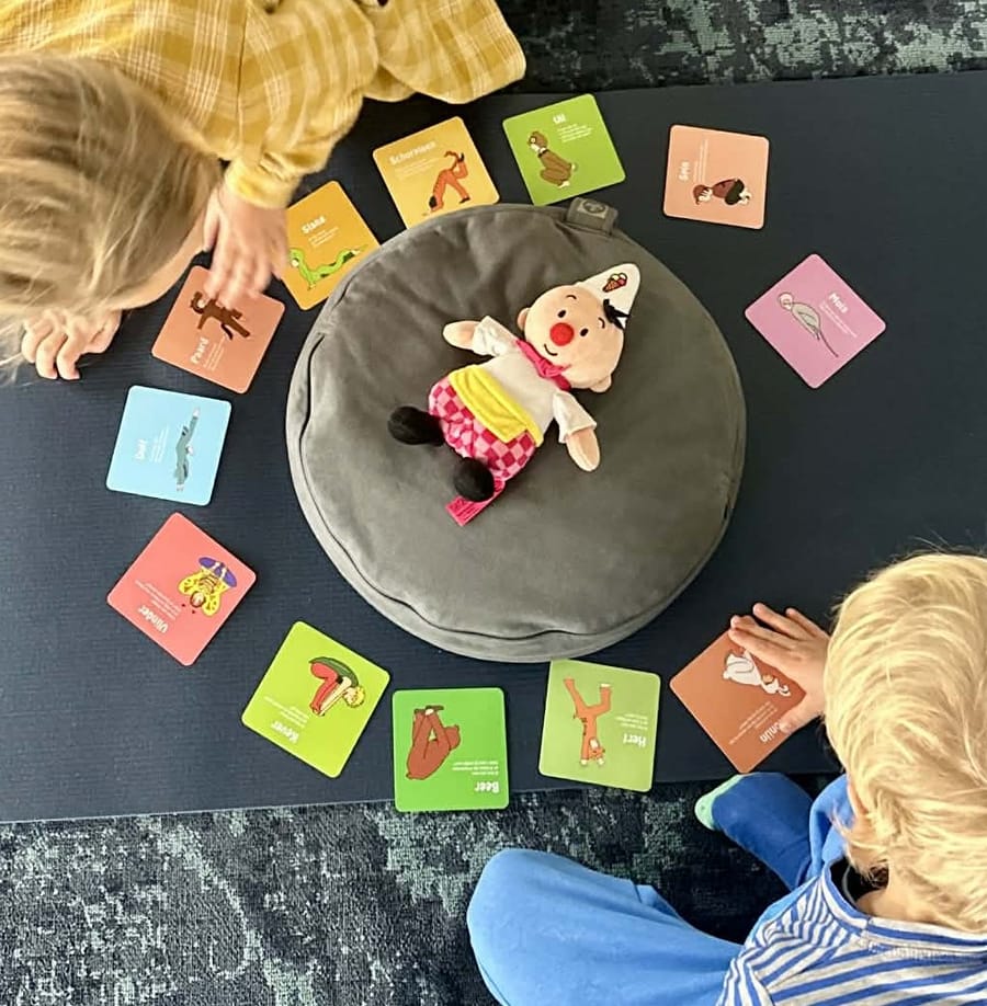 Extra foto van Kinderyoga in het bloemenveld